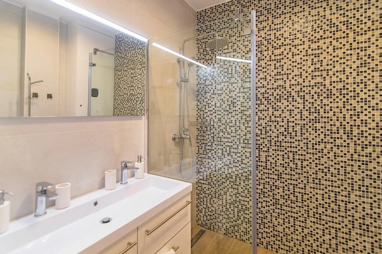 Vera Luxury Poreč 0*,